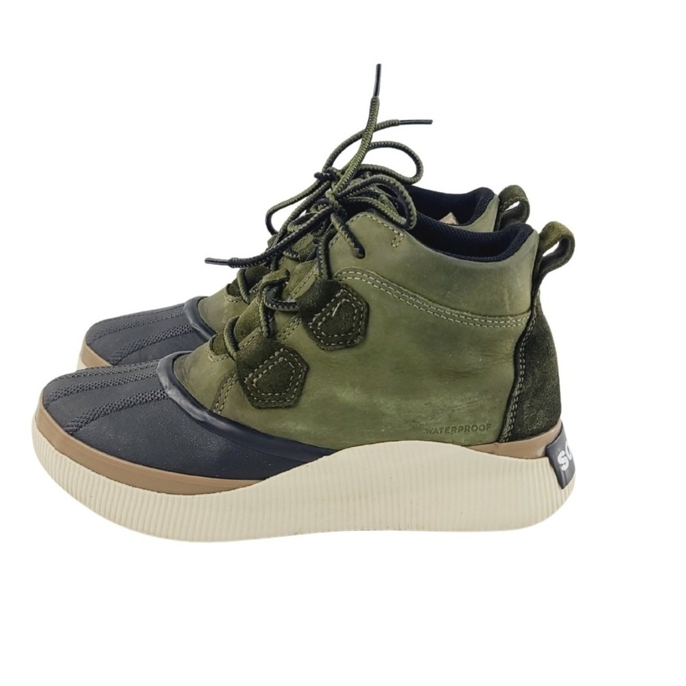 SOREL, Out N About IV Classic WP Duck Boots, Women, Size 7.5, Olive Green Black.
